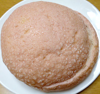 ふわふわメロンパンサンド<いちごクリーム>