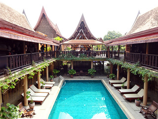 「Ruean Thai Hotel」