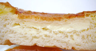 チーズづくしのパン