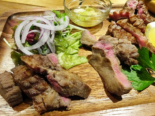 「肉GA.RAGE」