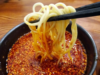 「ばくだん家」