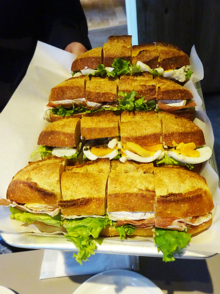 「FRENCH BAGUETTE CAFE」