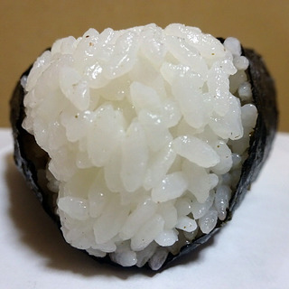直巻おむすびベーコンおかか