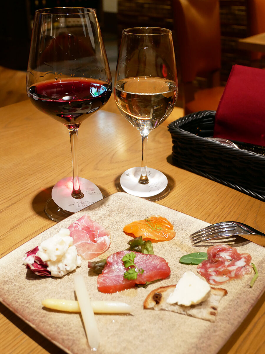 【ひとりで飲みたい日もあるさ……】女ひとりで居酒屋行ってみた Pouch[ポーチ]