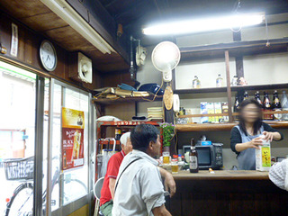 「横山酒店」