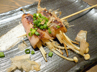 「鉄板串酒場しん家」