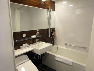 「HOTEL VISCHIO OSAKA」
