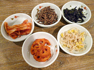 「korean cafe dining dammi」