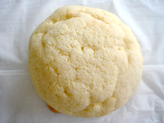 こだわりパン工房 塩バターメロンパン