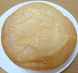 淡路島産牛乳使用のクリームパン