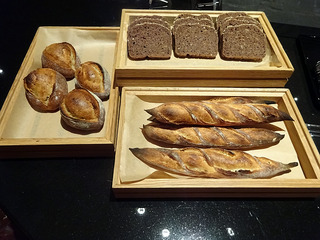 「CLUB LOUNGE24」