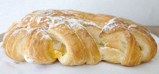 うずまきデニッシュ<メロンクリーム&ミルククリーム>