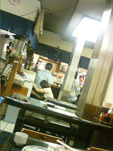 ニュー松屋店内