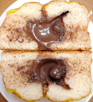 パンdeシュー<とろ~りチョコクリーム&チョコクリーム>