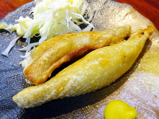 「カミナリ酒店」