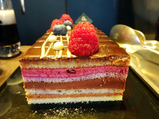 「ST REGIS」