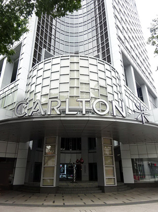 「CARLTON HOTEL」
