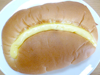 パンプキンクリームパン