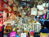 「Waroros Market」