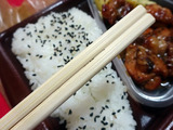 香ばし醤油のガーリックチキン弁当