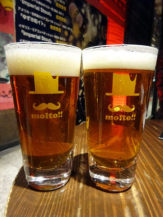 「BEER STAND molto」
