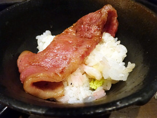 「炭火焼肉 笑門来福」