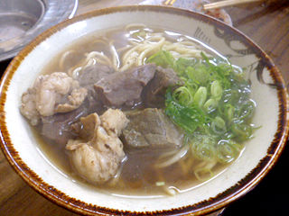 「ホルモンやまき」