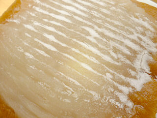 レアチーズ風味クリーム&ホイップパン