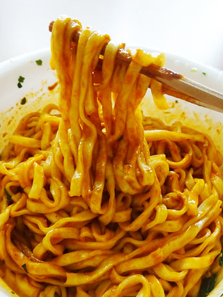 日清のどん兵衛<花椒仕立て担担焼うどん>