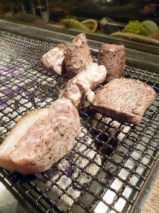 「炉とマタギ」
