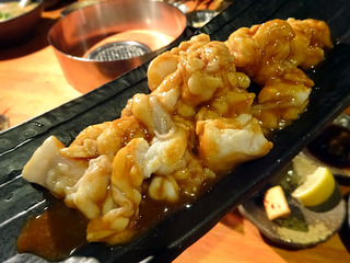「炭火焼肉たむら」