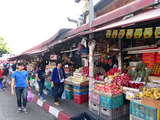 「Waroros Market」