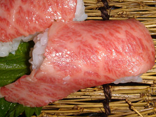 「和焼肉 BAMBINO」牛寿司