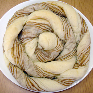 もち食感うずまき黒糖ペストリー