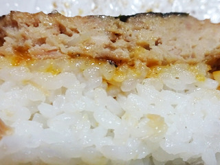 炙り焼鶏つくねおむすび