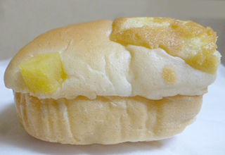 安納芋のおさつホイップサンド