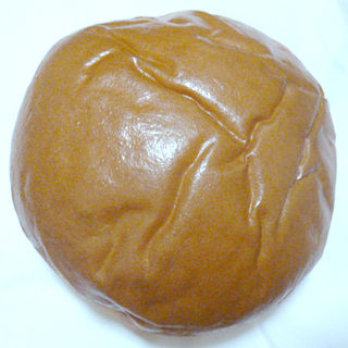 国産いちごジャムとホイップクリームのパン