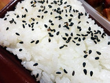 香ばし醤油のガーリックチキン弁当