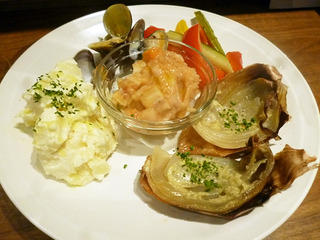「Jamoneria BELLOTA」