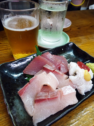 「よしのや酒店」
