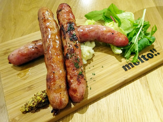 「クラフトビアハウスmolto!!」
