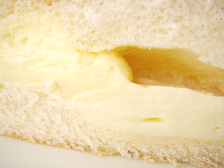 チーズミルククリームパン