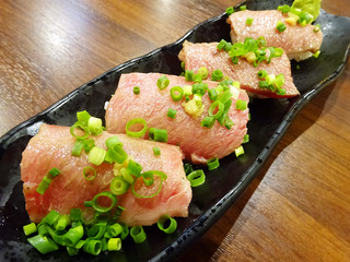 「牛兆」