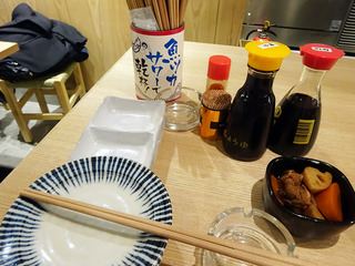 「魚助」