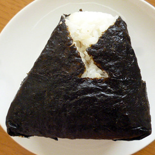 大きな三角おむすび