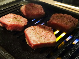 「北新地はらみ」