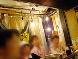 「十三 まるたけ」店内