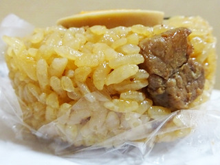 とんこつラーメン御飯と半熟煮玉子おむすび