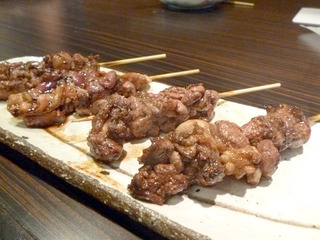「炭火焼鳥 温」