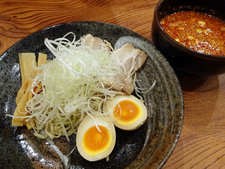 「ばくだん家」